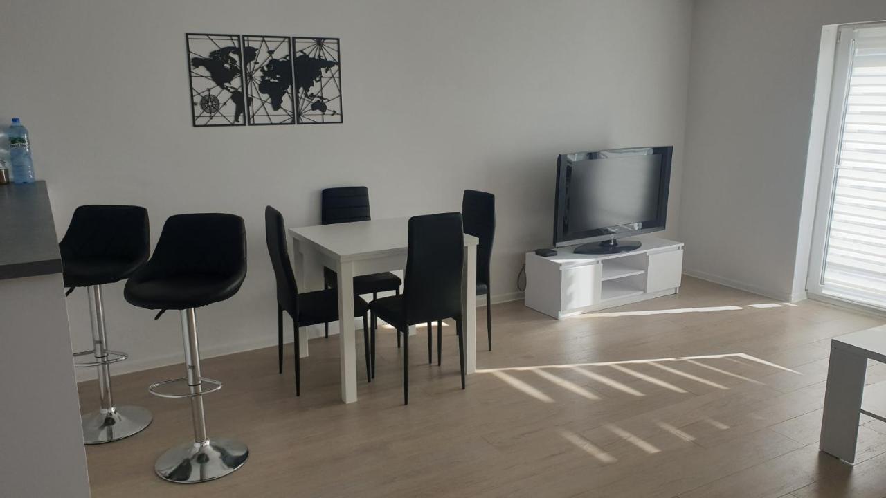 Apartament W Centrum Kielc Z Prywatnym Parkingiem Kielce Eksteriør billede