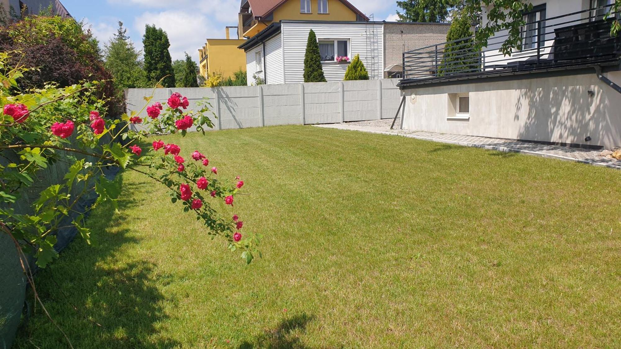 Apartament W Centrum Kielc Z Prywatnym Parkingiem Kielce Eksteriør billede